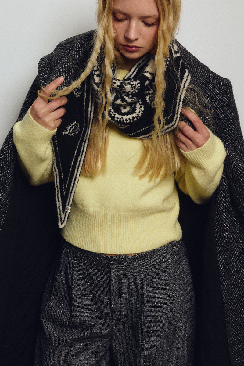 LADIES KNITTED SCARF