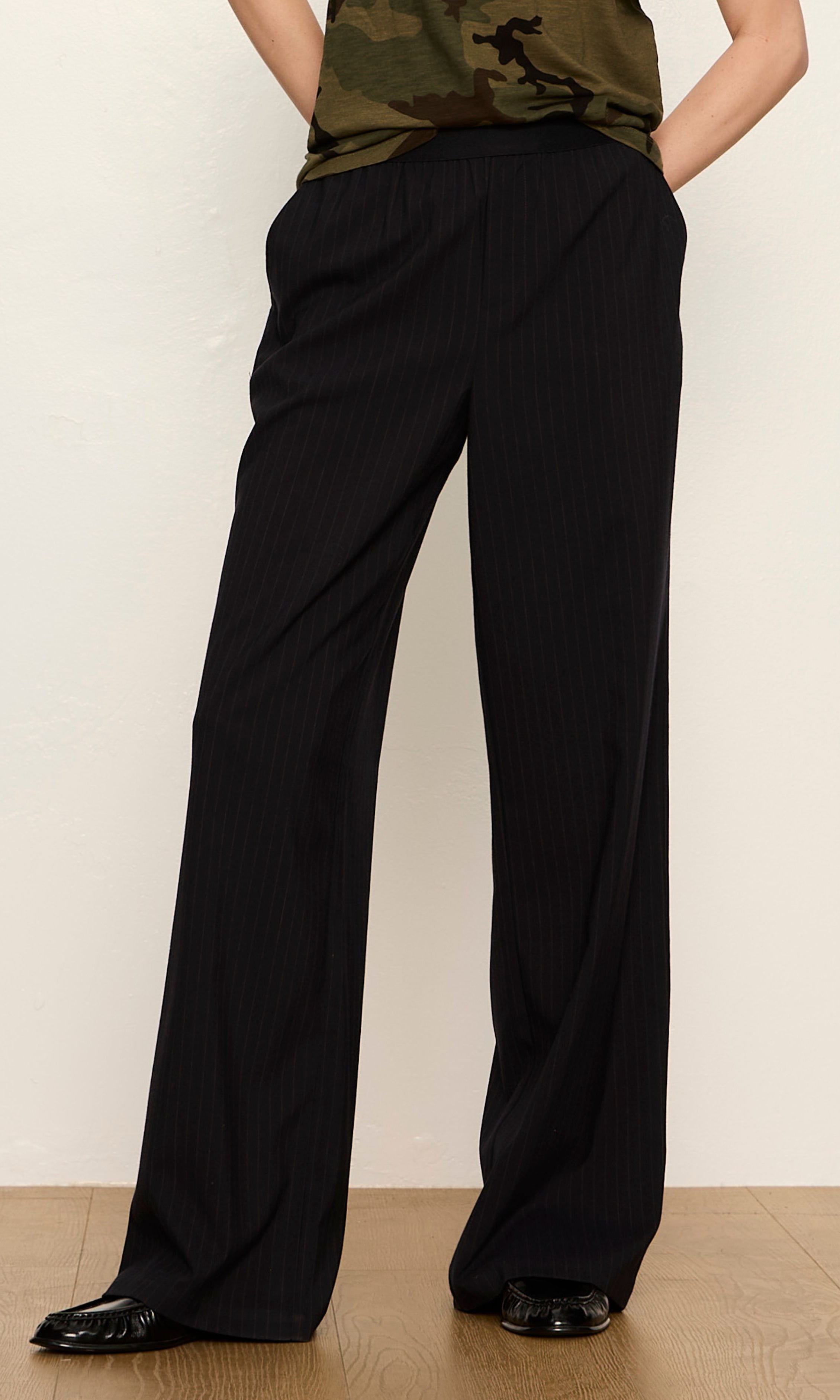 UPLIFT PULL ON TROUSER