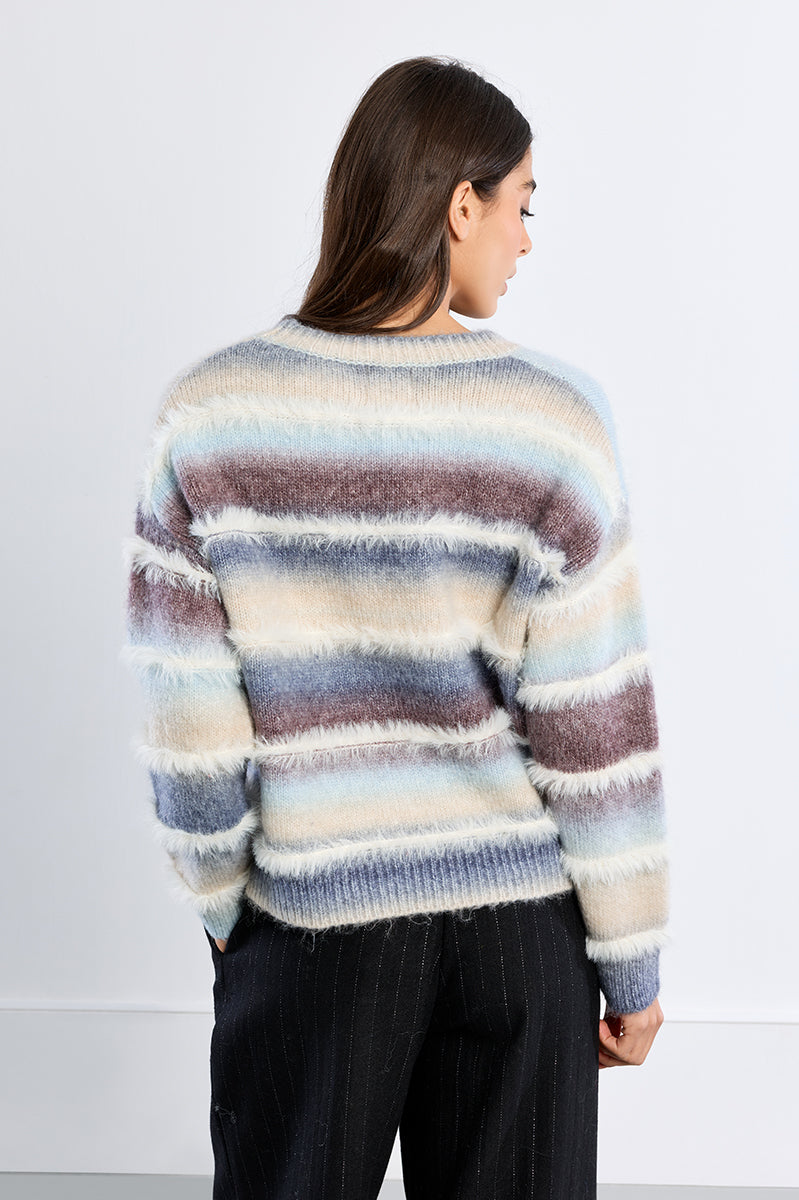 YOUNG LADIES KNITTED SWEATER