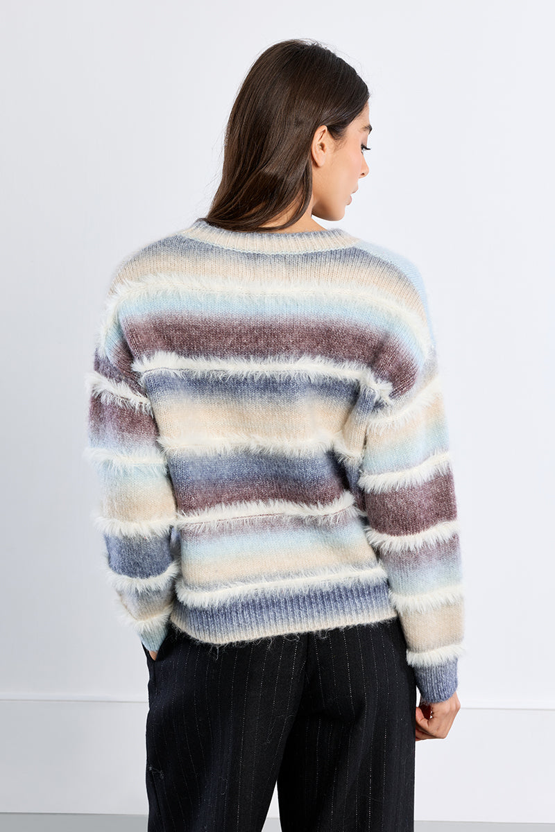 YOUNG LADIES KNITTED SWEATER