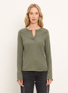 ABBY NOTCH NECK TOP