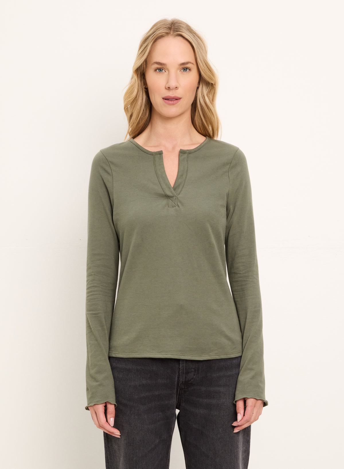 ABBY NOTCH NECK TOP