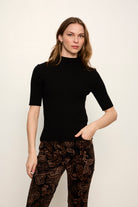 HIGH NECK RIBBED TOP