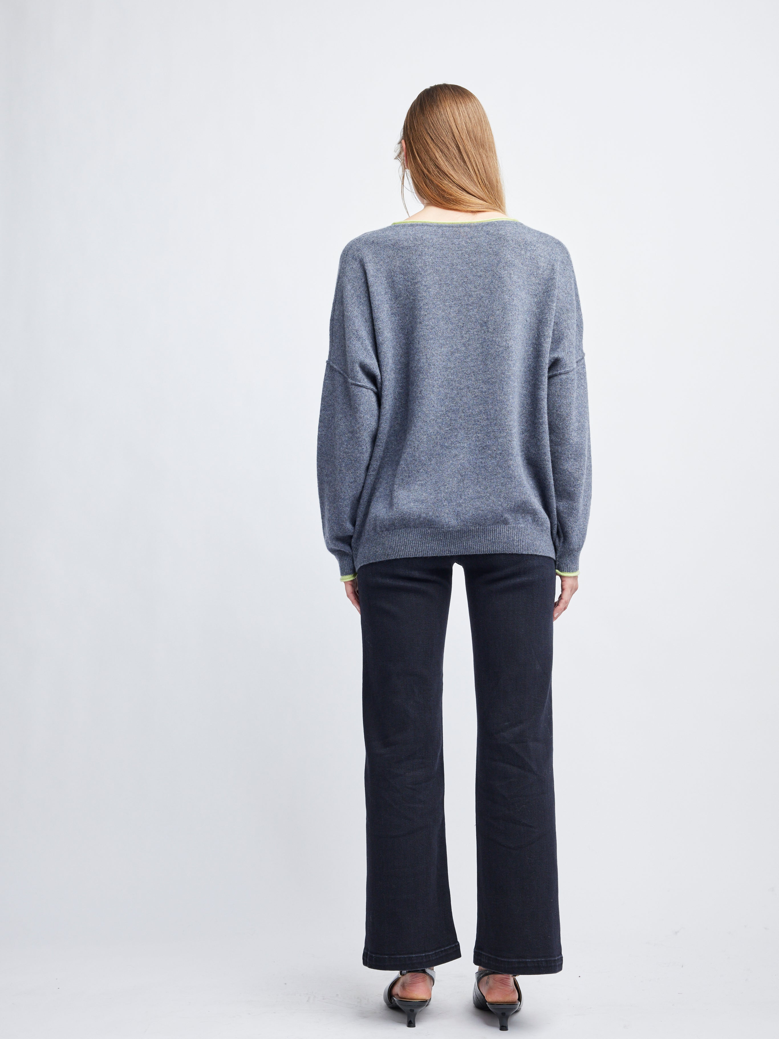 Naomi Oversize V Cashmere Sweater