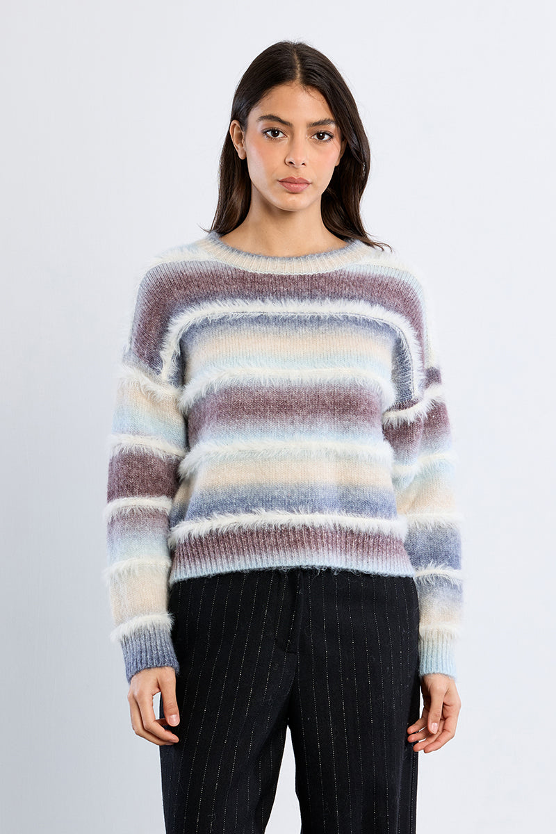 YOUNG LADIES KNITTED SWEATER